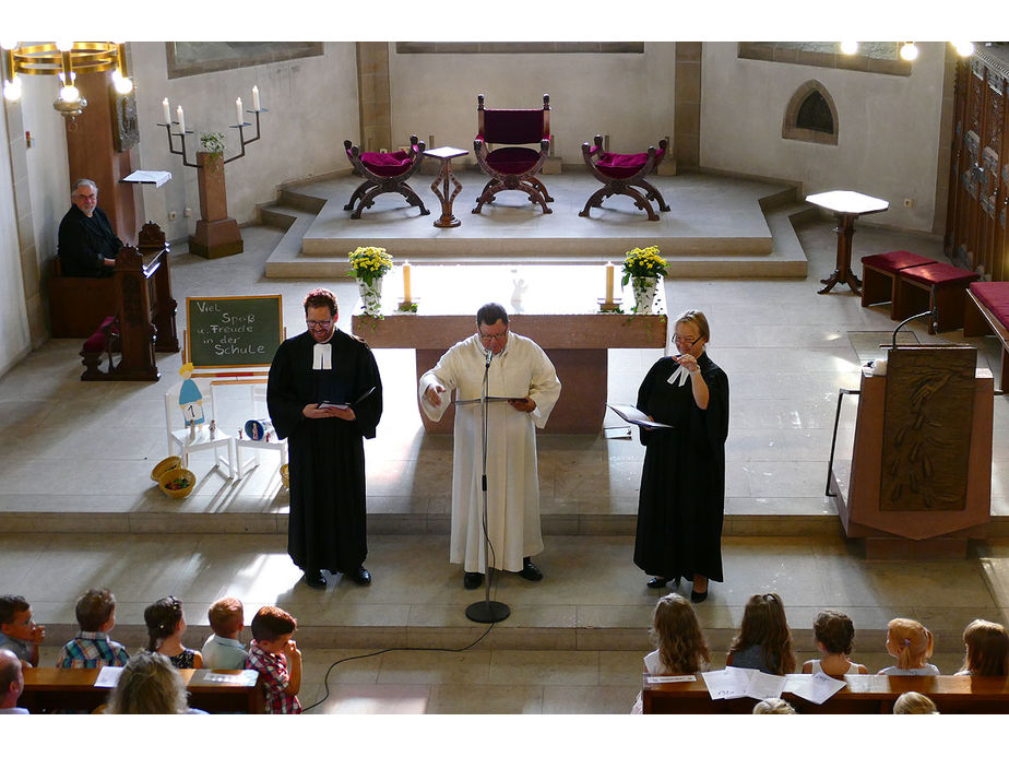 Ökumenischer Einschulungsgottesdienst in St. Crescentius (Foto: Karl-Franz Thiede)